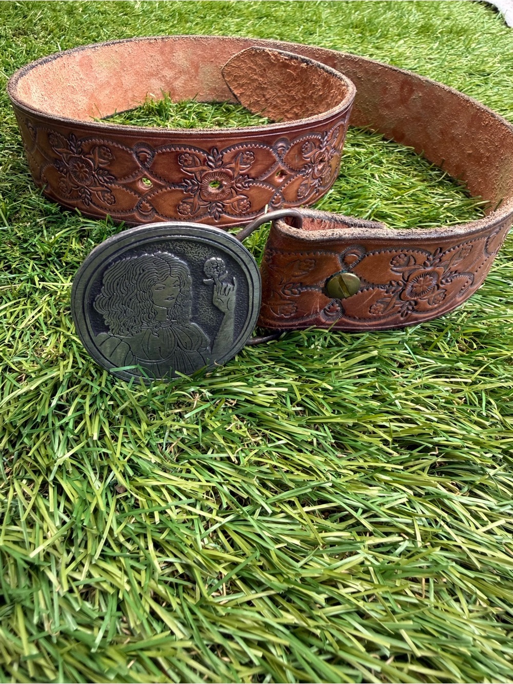 Vintage 70’s Western Boho Tooled Belt & Beardsley Indiana Metalcraft Belt Buckle
